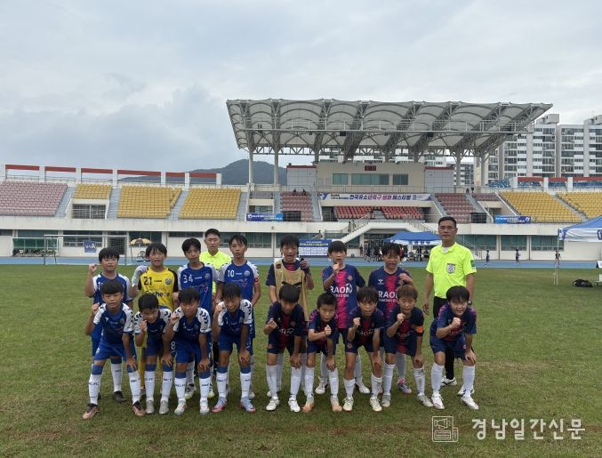 사천시에서 구슬땀 흘리며 전국유소년축구 썸머 페스티벌