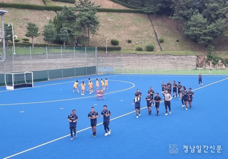 태국 남녀 하키 국가대표팀 김해서 전지훈련