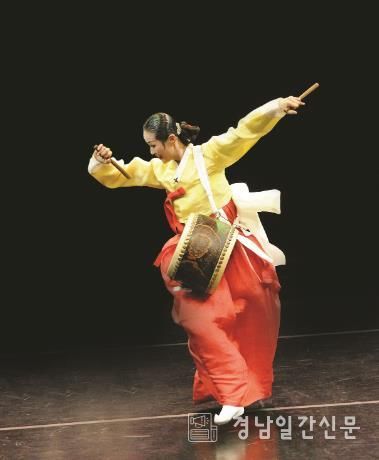 산청군, 기산국악당 ‘예혼지무’ 공연 마련