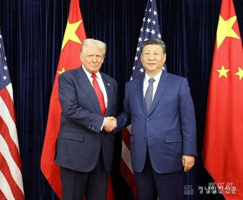 30일 시진핑(習近平) 중국 국가주석과 도널트 트럼프 미국 대통령이 한국 부산에서 회담했다. (사진/신화통신)