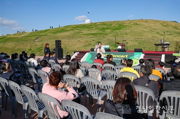 김해시 가야고분군 월간행사 ‘대성동고분군 작은음악회’