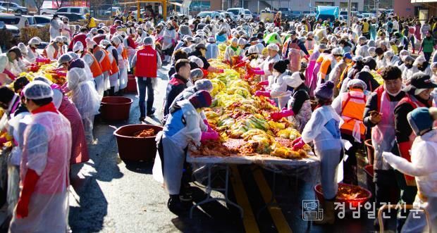 '이음(이어지다)', 고성의 관광과 문화의 조화로움을 사진으로 나타내다-금상 천갑기-김장나눔행사