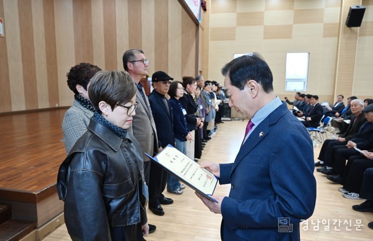 1. 노인복지회관 및 남지종합복지관 교양강좌 개강식 모습
