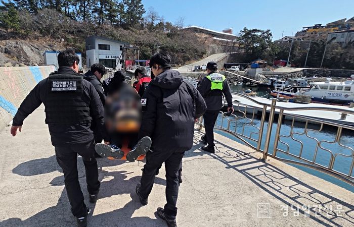 사천해경, 남해조도 인근 테트라포드…낚시객 추락 사망